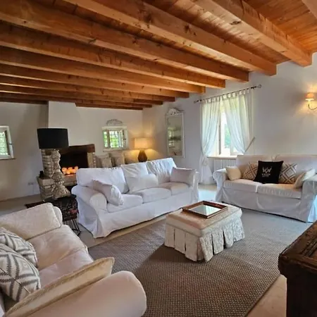 Villa In Gabrielle